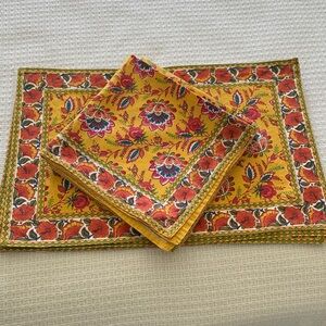 World Market printed placemats and matching napkins set of 4